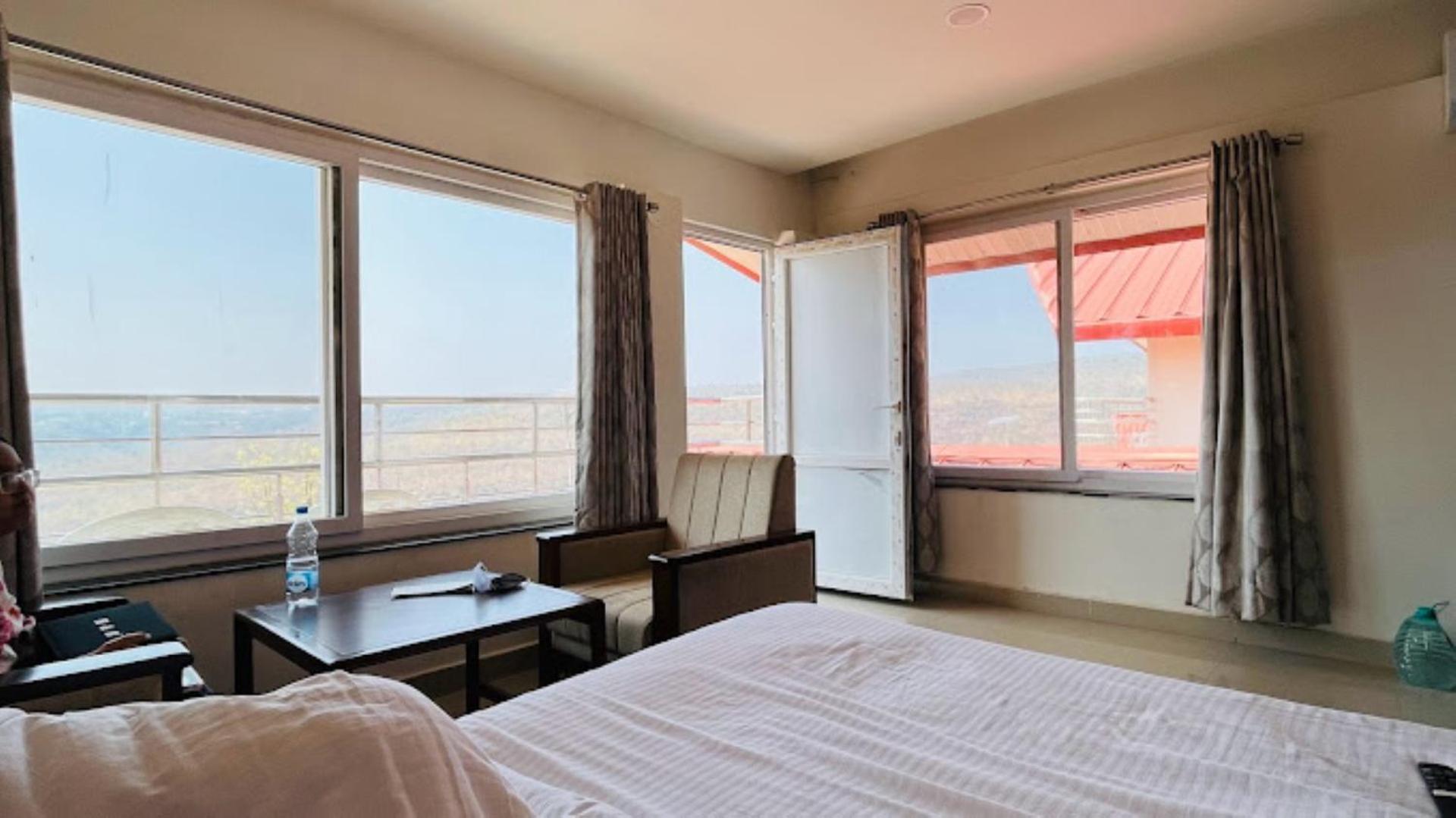 Hotel Haritha , Eegalapenta Srisailam Экстерьер фото